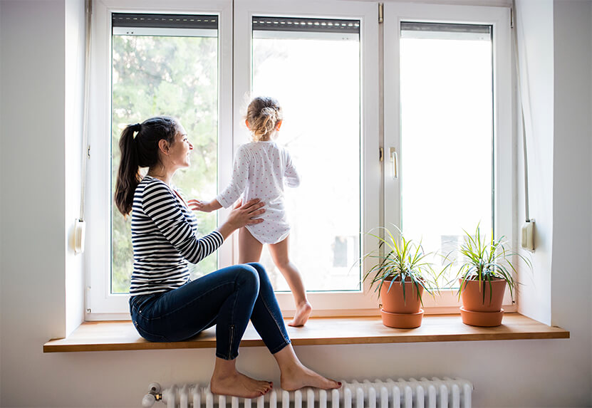 woman_child_window